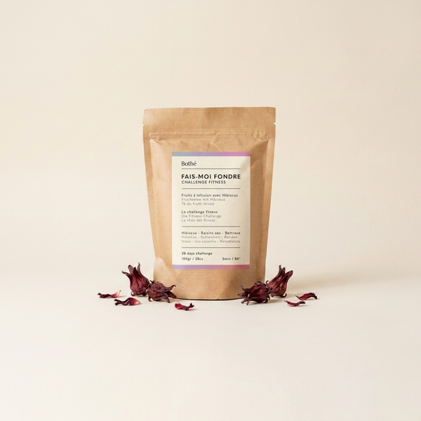 Entwässernder Kräutertee „FITNESS-TEE“ von Bothé – Hibiskus und ganze Früchte, cremefarbenes Produktfoto